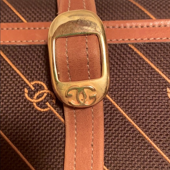 GUCCI TRAVEL JEWELRY CLUTCH - Picture 2 of 5